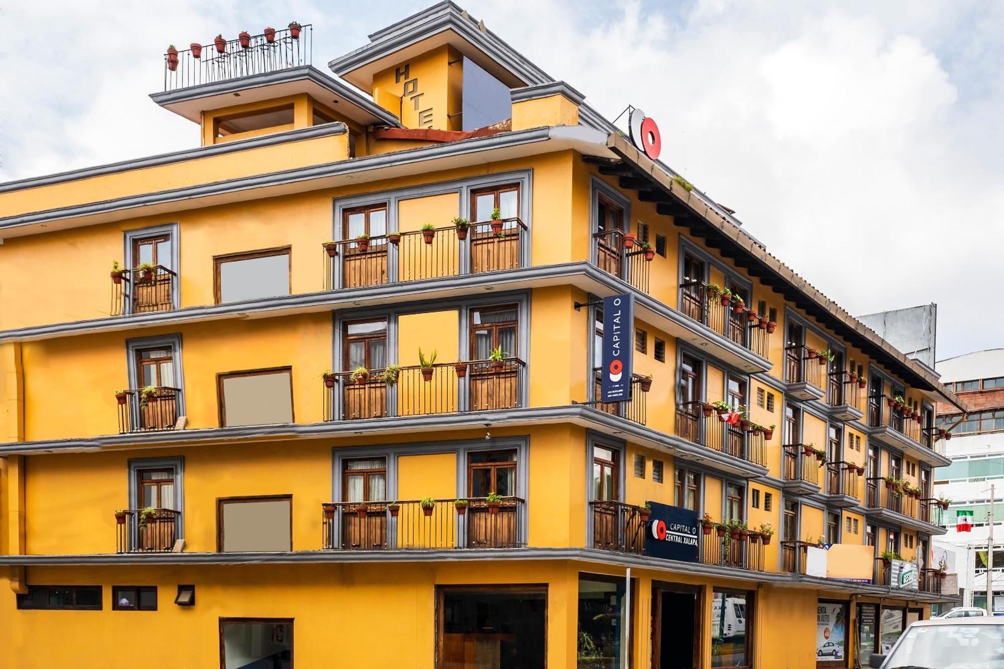 Hotel Capital O Central,