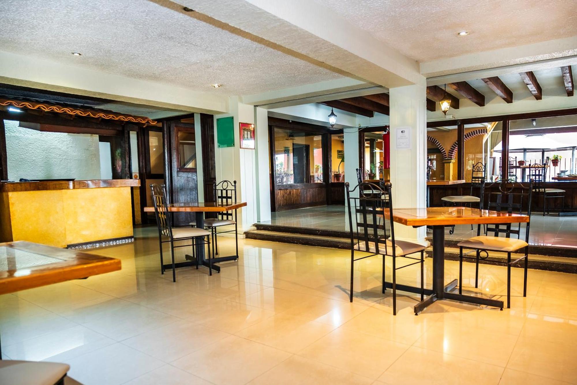 Capital O Central, Hotel 3*