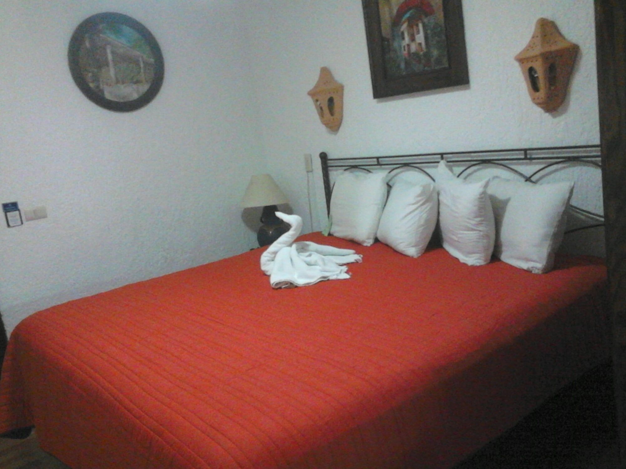 Hotel Capital O Central, 3*